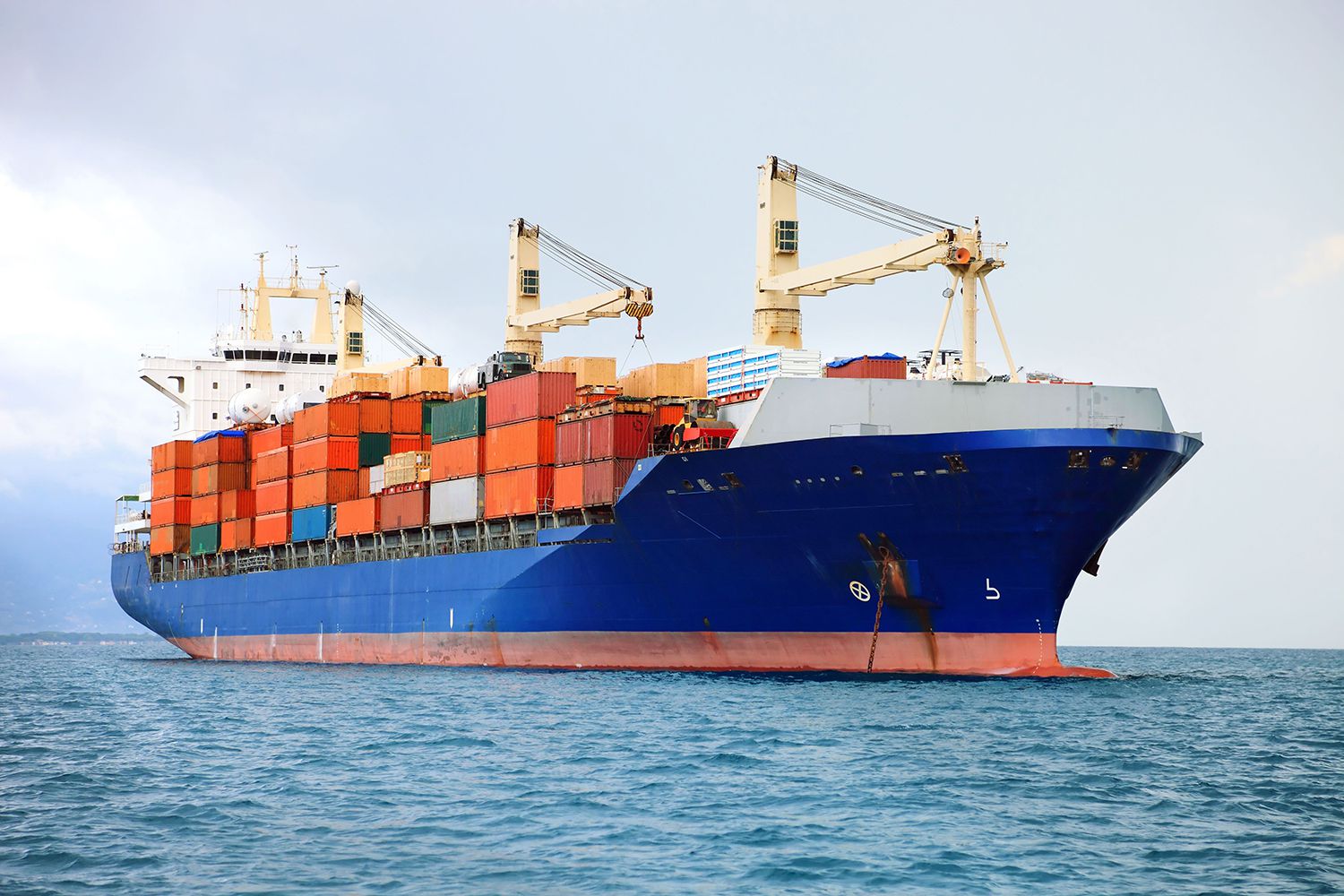 Ocean freight containers
